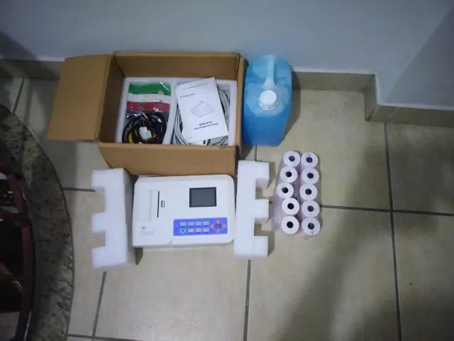 ELETROCARDIOGRAFO - Foto 4