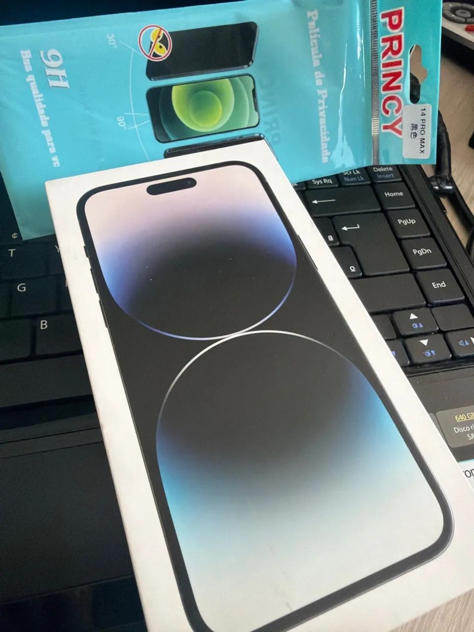 Película privacidade IPhone 14 Pro Max  - Foto 3
