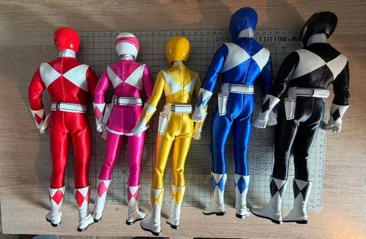 Threezero FigZero 1/6 Mighty Morphin Power Rangers Set com 5 - Foto 3