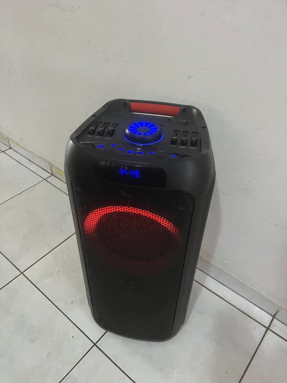 CAIXA DE SOM Á VENDA!