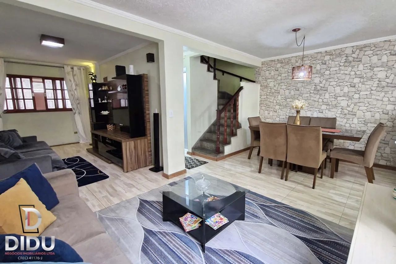 Sobrado para venda em Jaçanã com 4 quartos, sendo 1 suíte, 142m²
