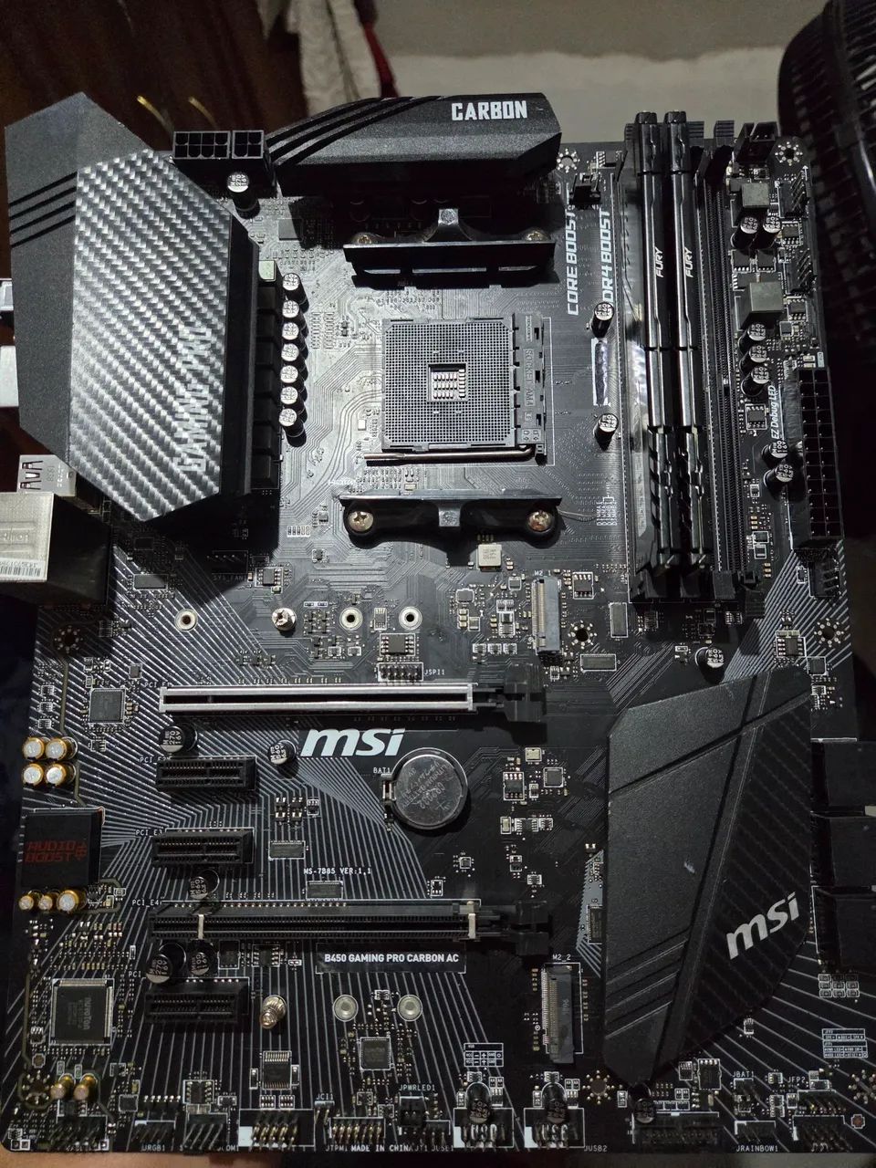 Placa Mãe MSI B450 gaming pro carbon ac wi-fi e bluetooth  - Foto 3