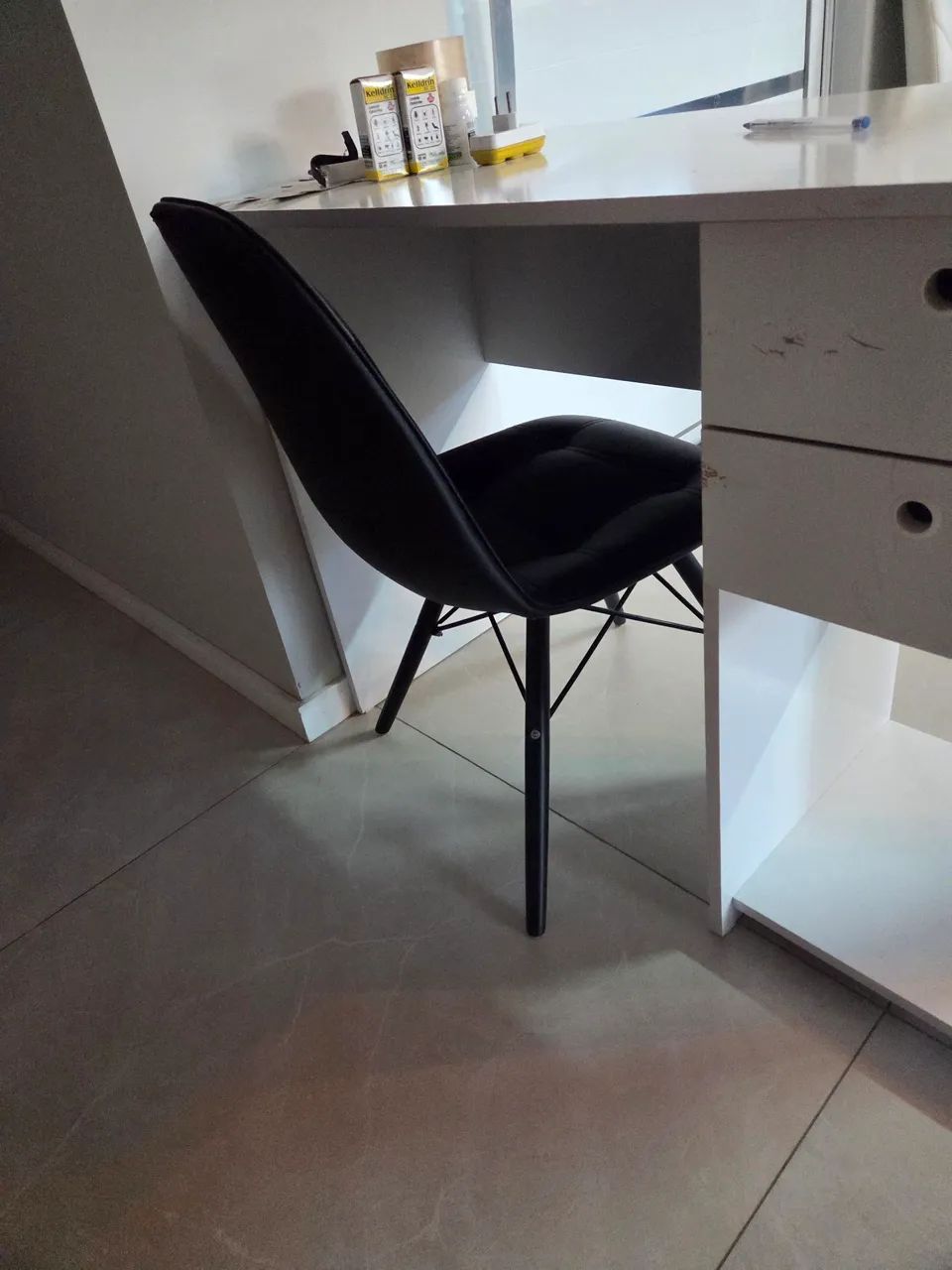 Mesa de escritório e cadeira - Foto 3