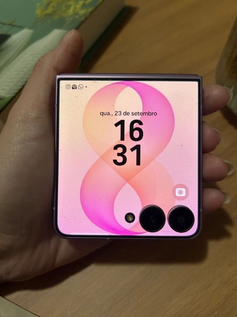 Samsung galaxy z flip 8 