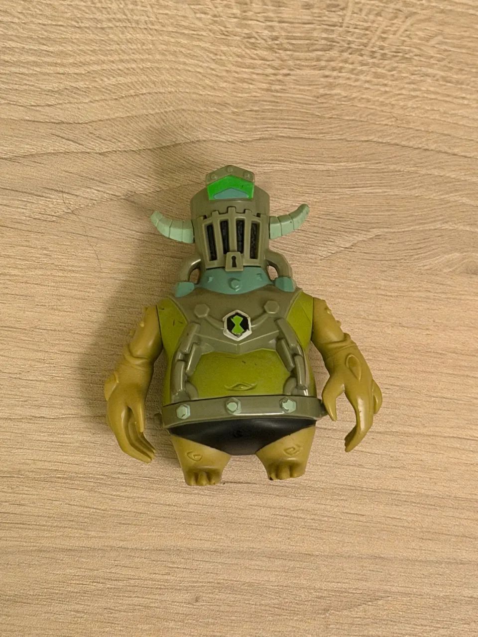 Espantóide Ben 10 Omniverse  - Foto 3
