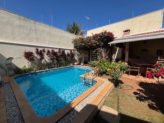 Casa com piscina a venda em Mogi Mirim - SP
