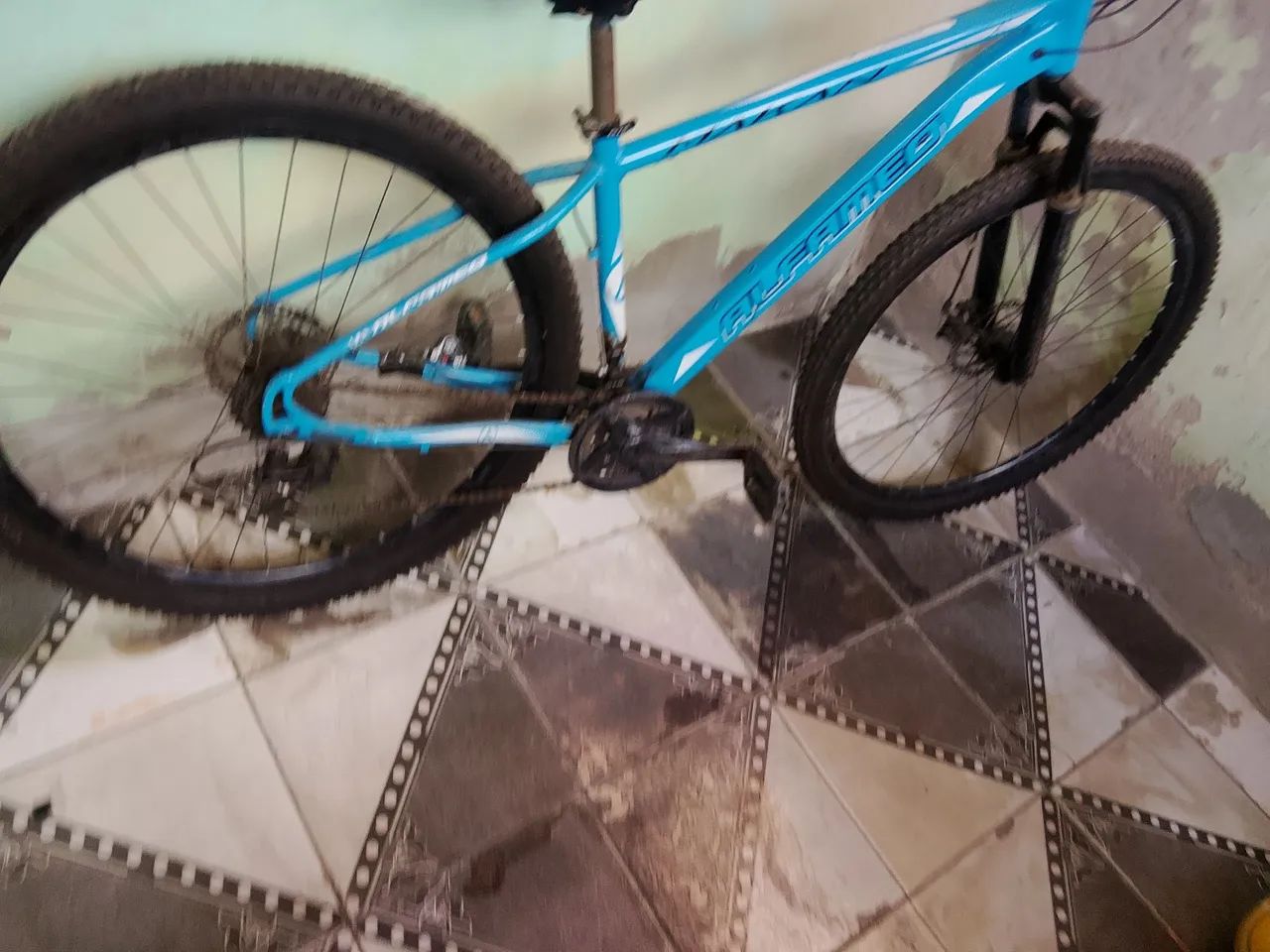 Bicicleta aro 29 semi nova