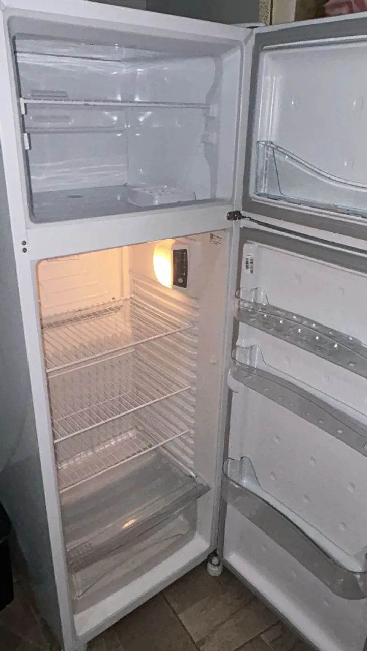 geladeira consul 332 litros cycle defrost duplex - Foto 4