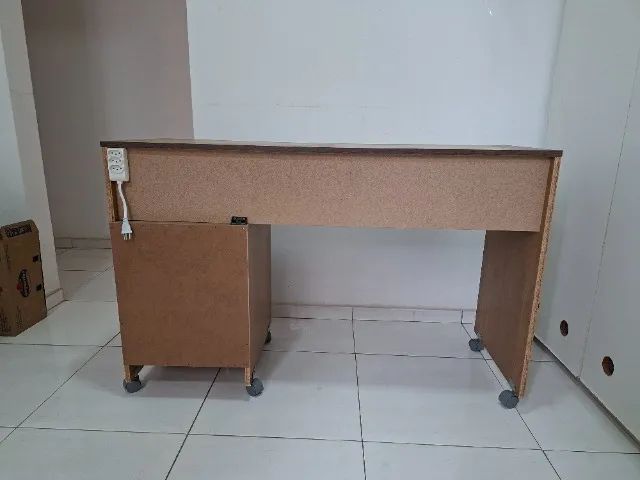 Mesa para escritório (L=120cm, A=77cm, P=45cm) - Foto 4