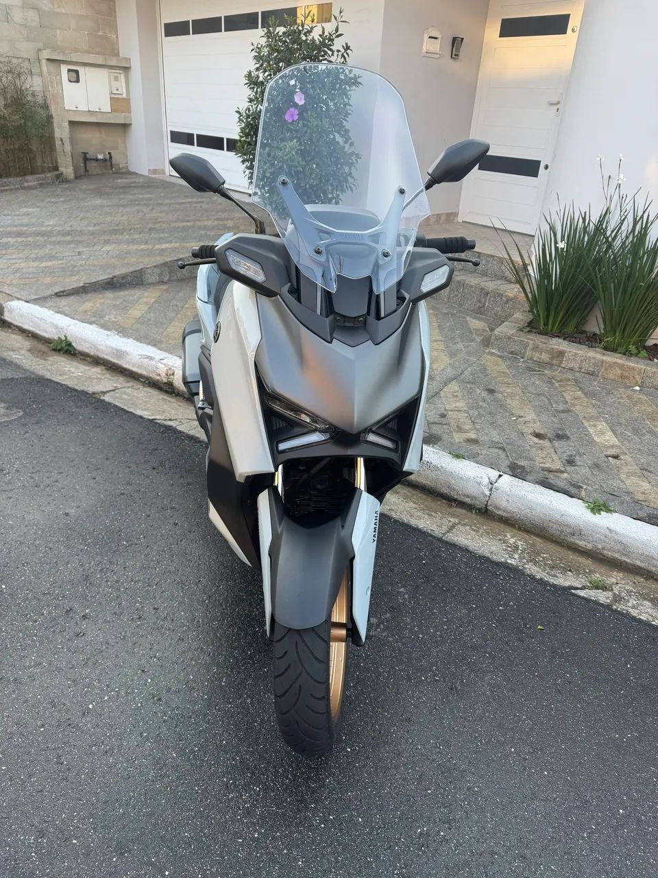 X max 300 - Foto 3