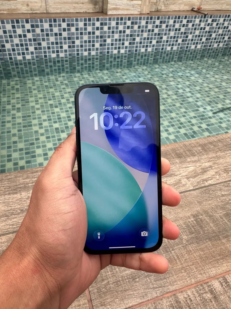 iPhone 13 