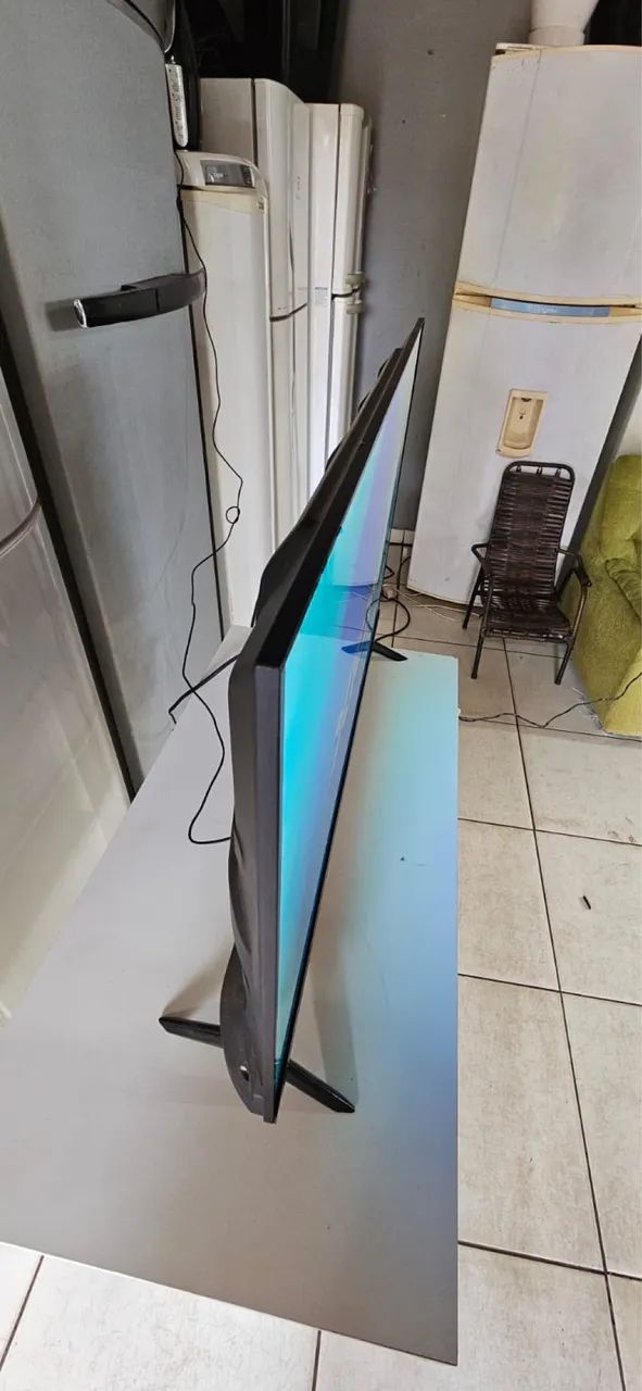 TV smart 32 polegadas semi nova pe e controle! ?Entrego e passo cartão 