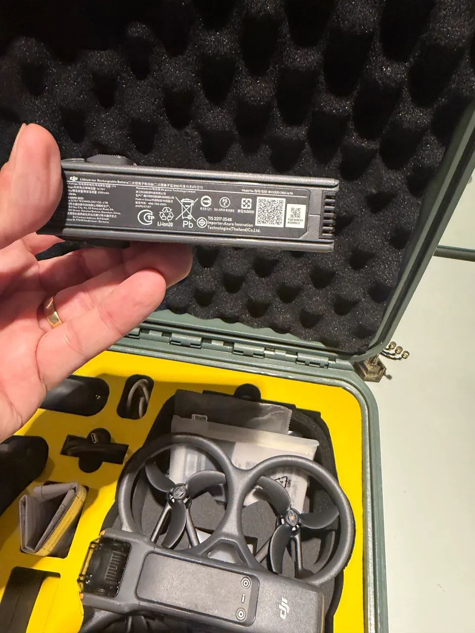 Drone Dji Avata 2 con 2 baterias, muito novo - Foto 4