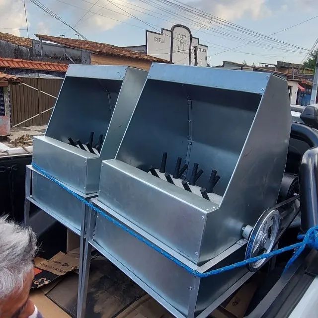 DEPENADORA DE FRANGO GALVANIZADO - Foto 3