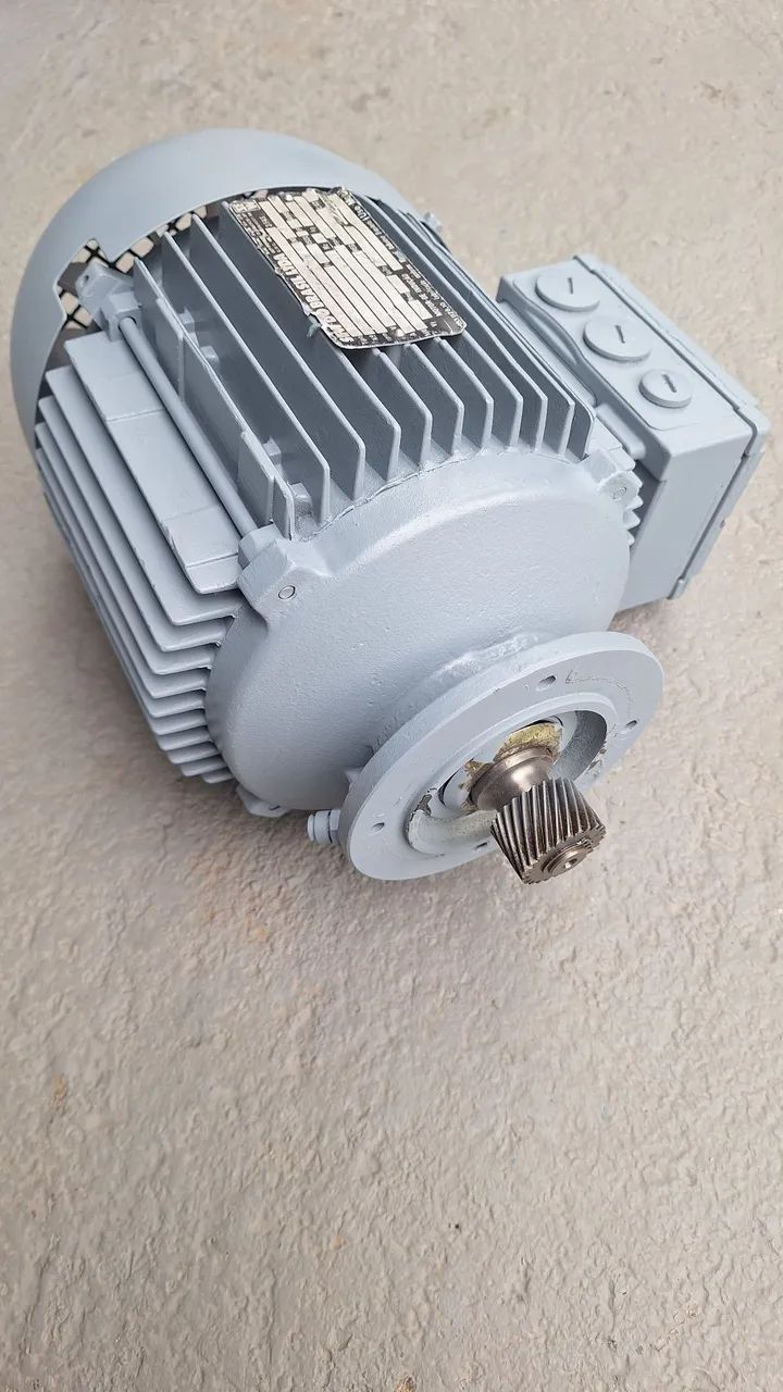 Motor elétrico trifásico 2 cv rotação: 1720. Baixa rotação