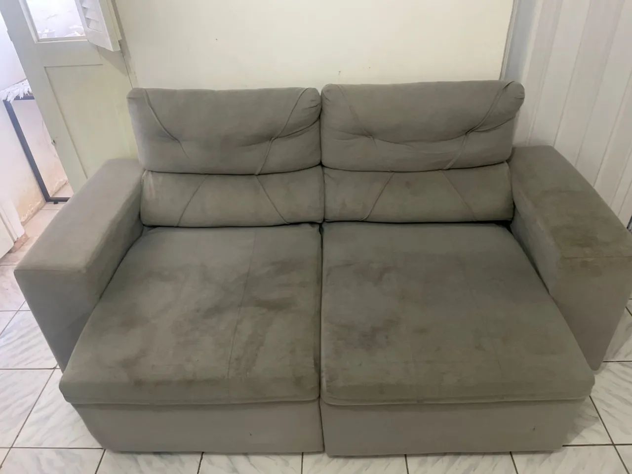 Sofá retrátil conservado  - Foto 2
