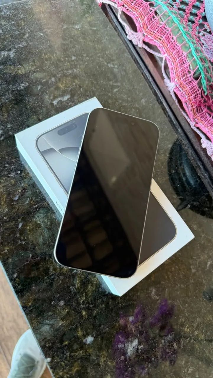 Iphone 16 pro  - Foto 2