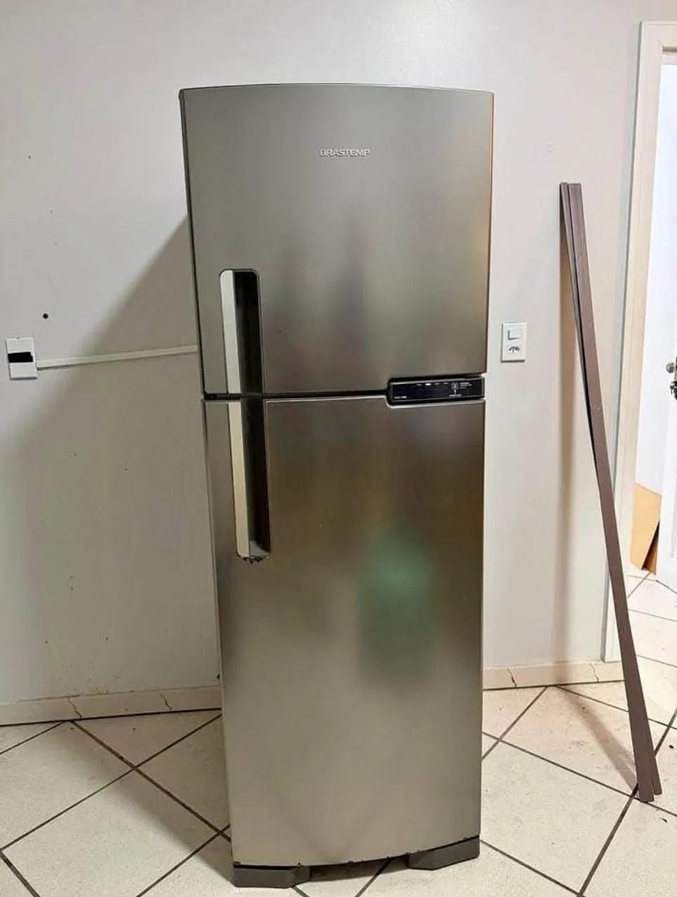 Geladeira BRASTEMP 375 litros