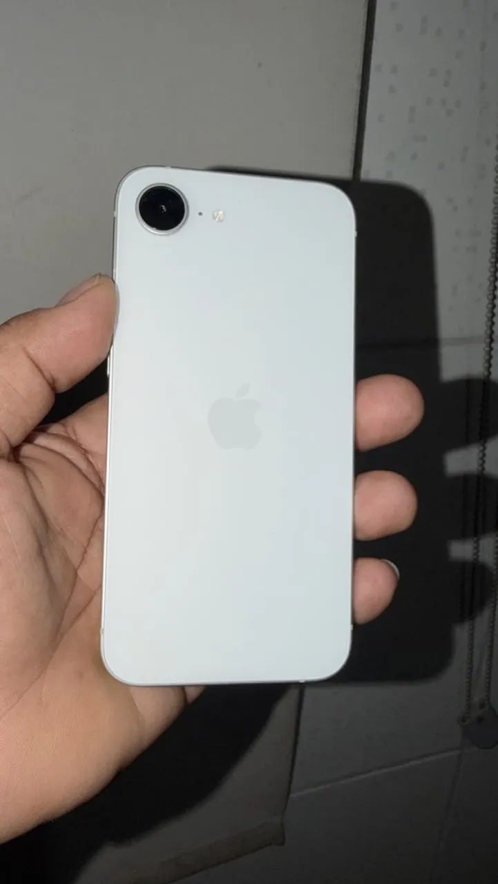 Vendo IPhone 16e