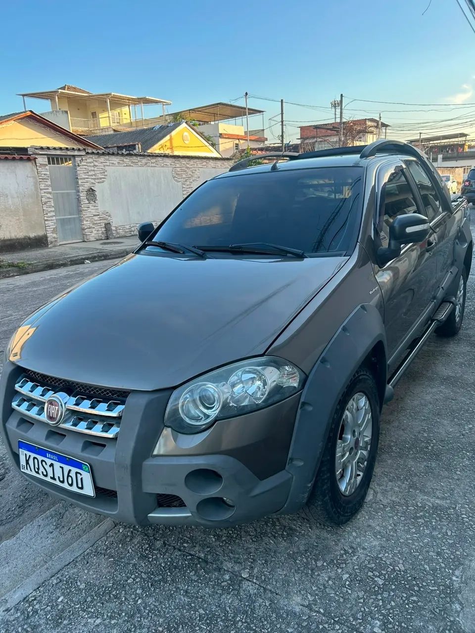 Fiat Strada Adv.1.8 16V Dualogic Flex CD 2012 - Foto 5