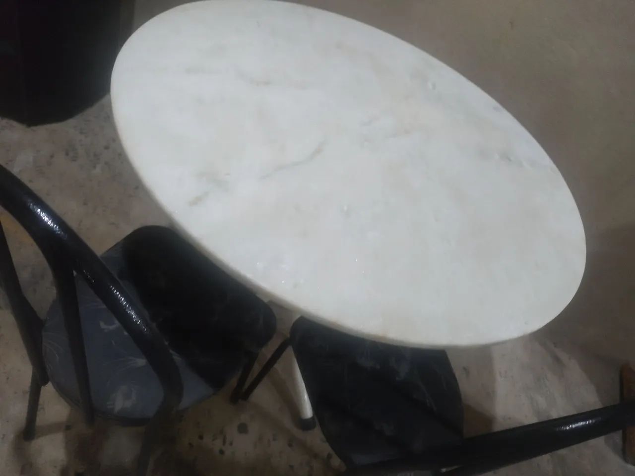 Mesa de cozinha com 2 cadeiras de brinde - Foto 4