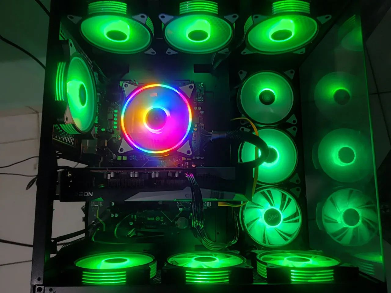 RX 7600 GIGABYTE - Foto 3