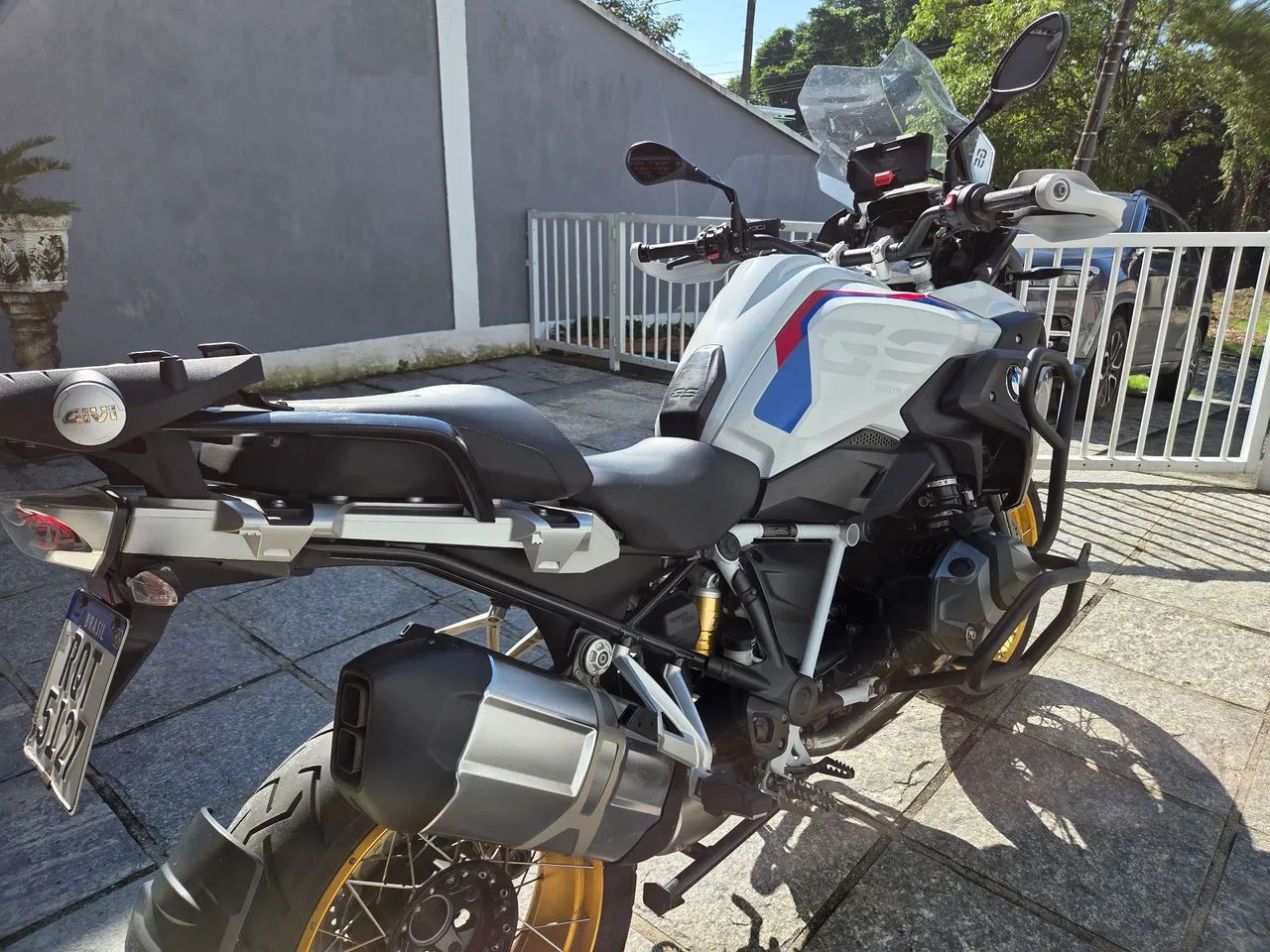 GS 1250