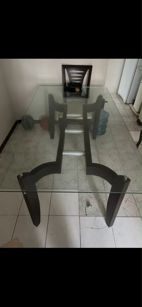 Mesa 6 lugares com vidro e cadeiras  - Foto 3