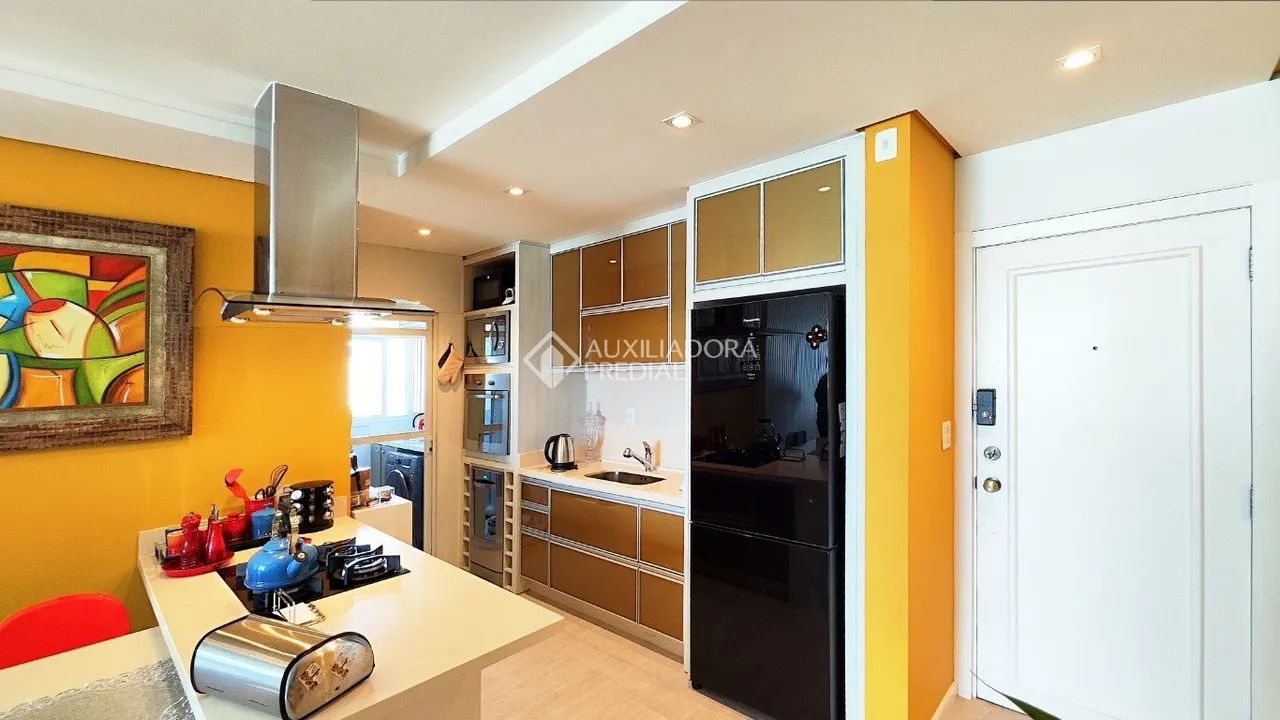 Apartamento 2 Dormitórios com Suíte e 3 Vagas no bairro Estreito - Florianópolis. - Foto 4