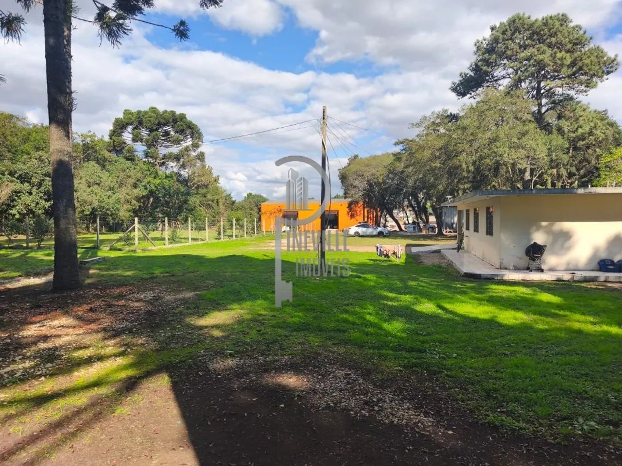 Área Comercial e Industrial com 12.323 m² e 2 Barracões no Bairro Umbará - Foto 4