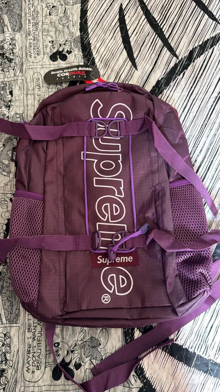 Mochila supreme roxa, nunca usada 