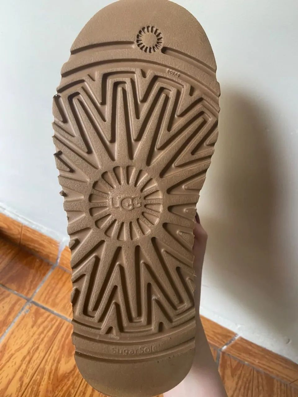 Bota UGG nova tam 37 - Foto 5
