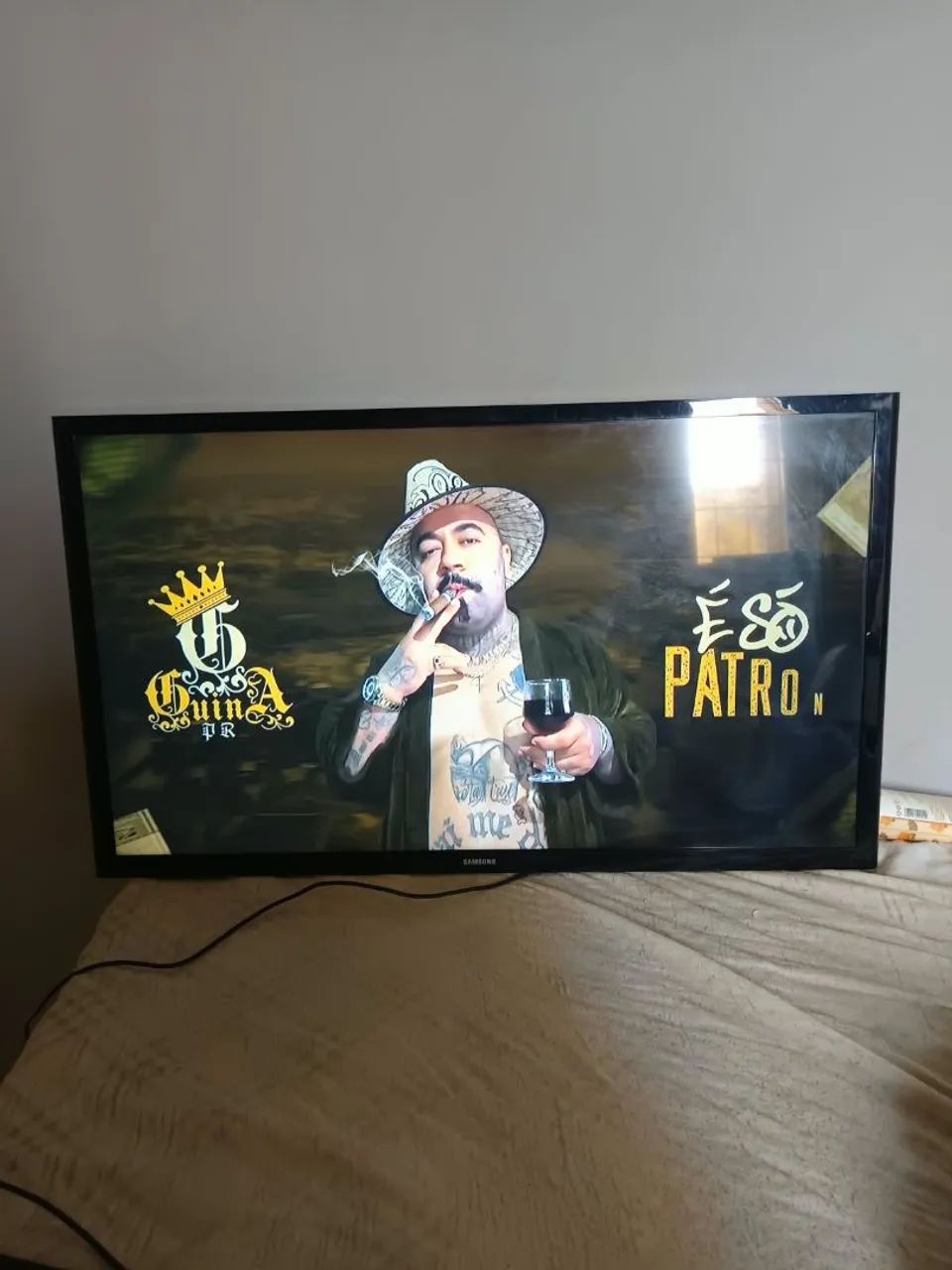 Vendo televisão 32 smartv  - Foto 3
