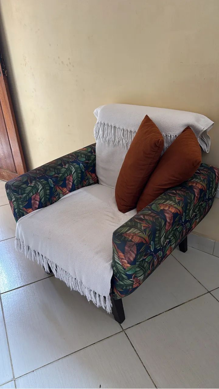 Vendo poltrona em bom estado  - Foto 2