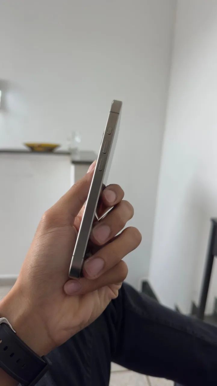 iPhone 15 pro - 128gb - Foto 4