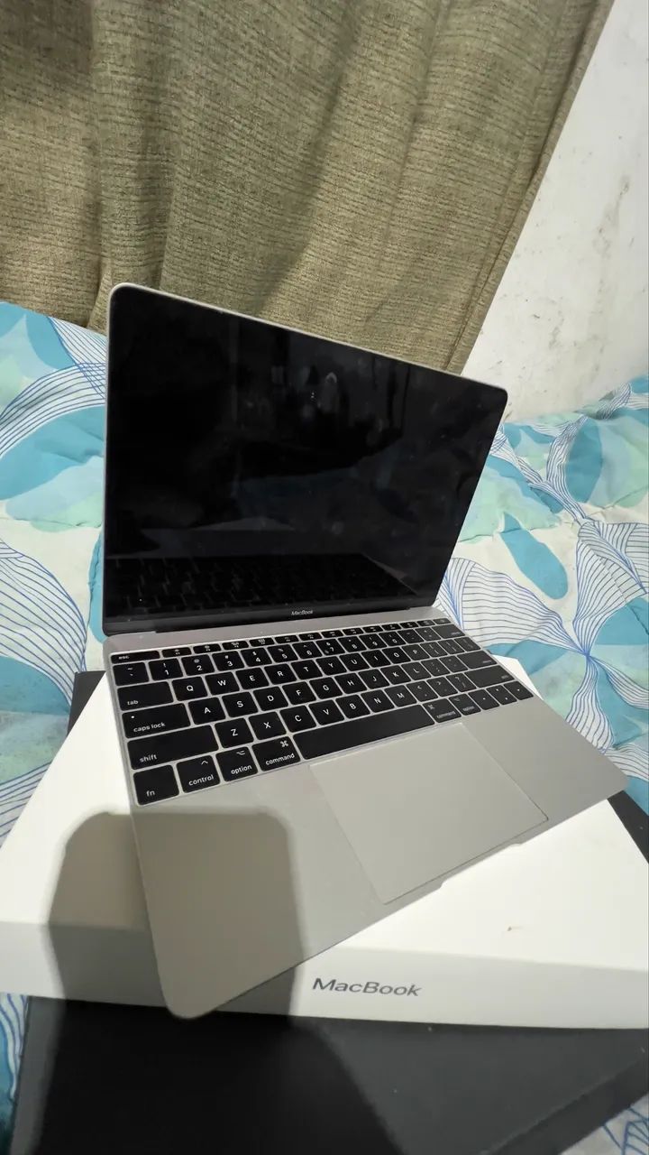 MacBook 12" (2017), com carregador original mais caixa - Foto 2