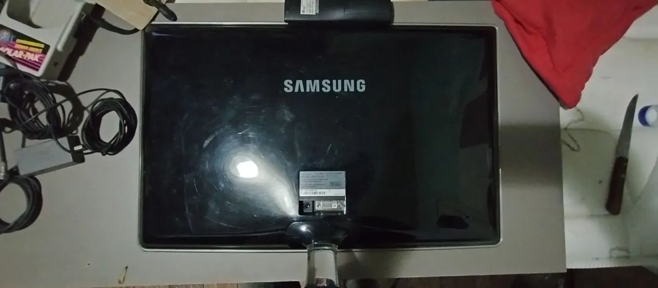 Monitor Samsung Model:P2370 - Foto 3