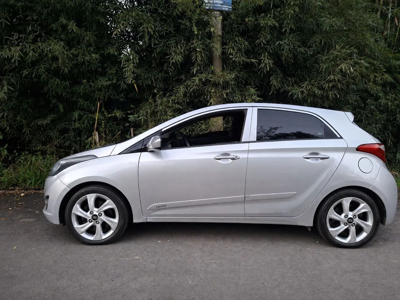 Hyundai Hb20 HB20 C./C.Plus/C.Style 1.6 Flex 16V Mec. 2013