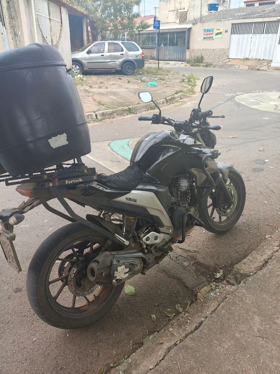 Fz25  - Foto 2