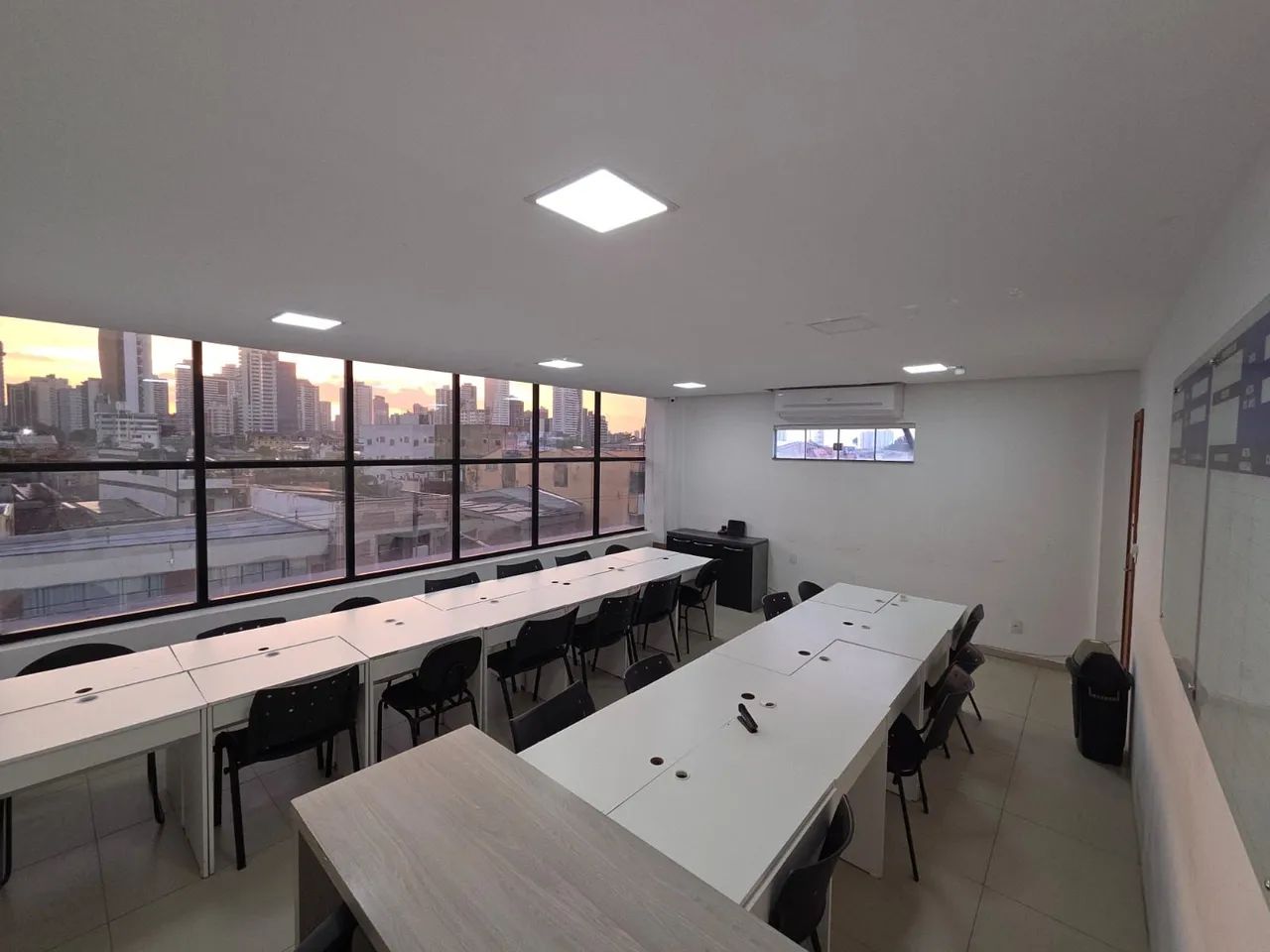 ALUGO PRÉDIO COMERCIAL NO CENTRO DE BELÉM. - Foto 2