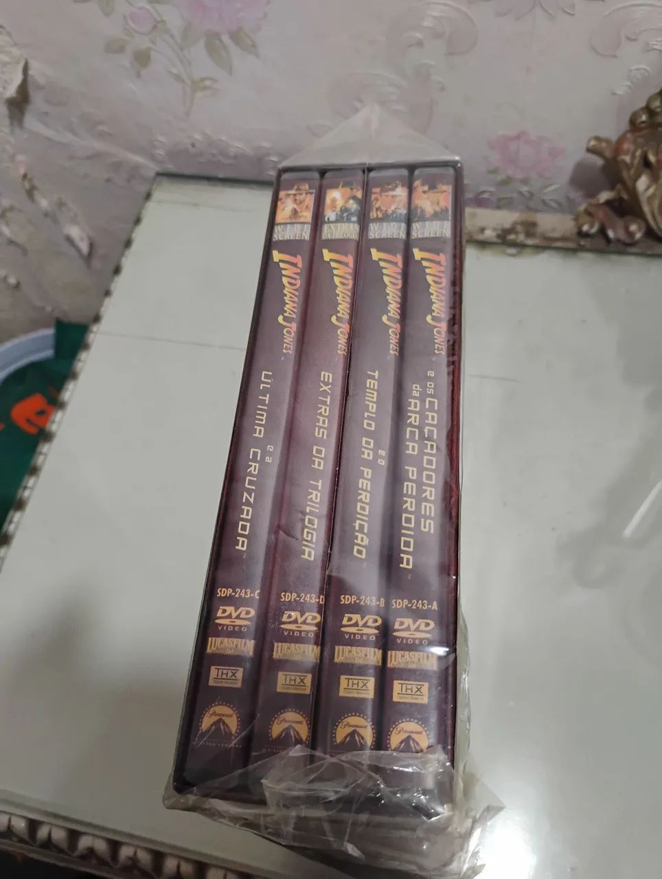 Boxset de DVDS Indiana Jones Coleção Completa Lacrado  - Foto 3
