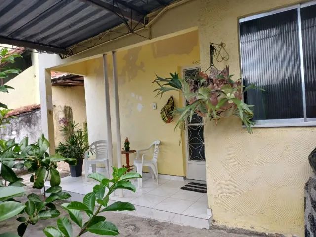 CASA COM 2 QUARTOS NO CENTRO DE SÃO GONÇALO