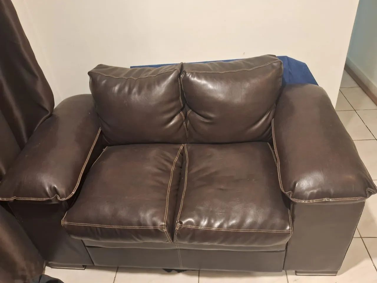 Conjunto Sofá de Couro Legítimo - Foto 2