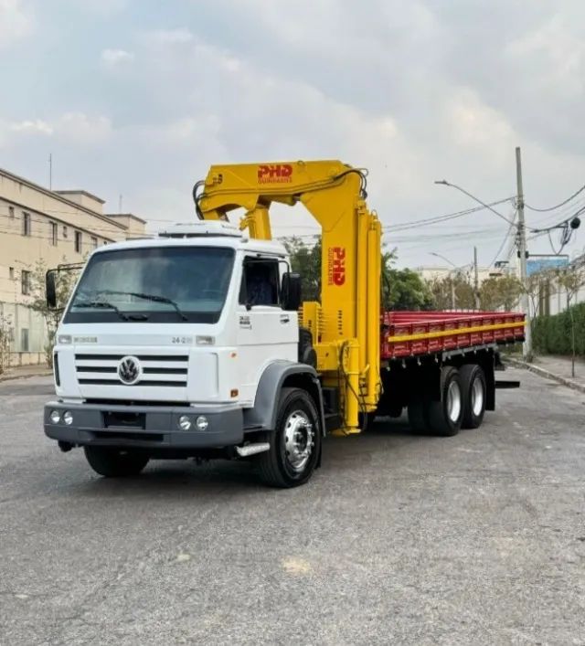 vw 24220 6x2 2008 munck  - Foto 5
