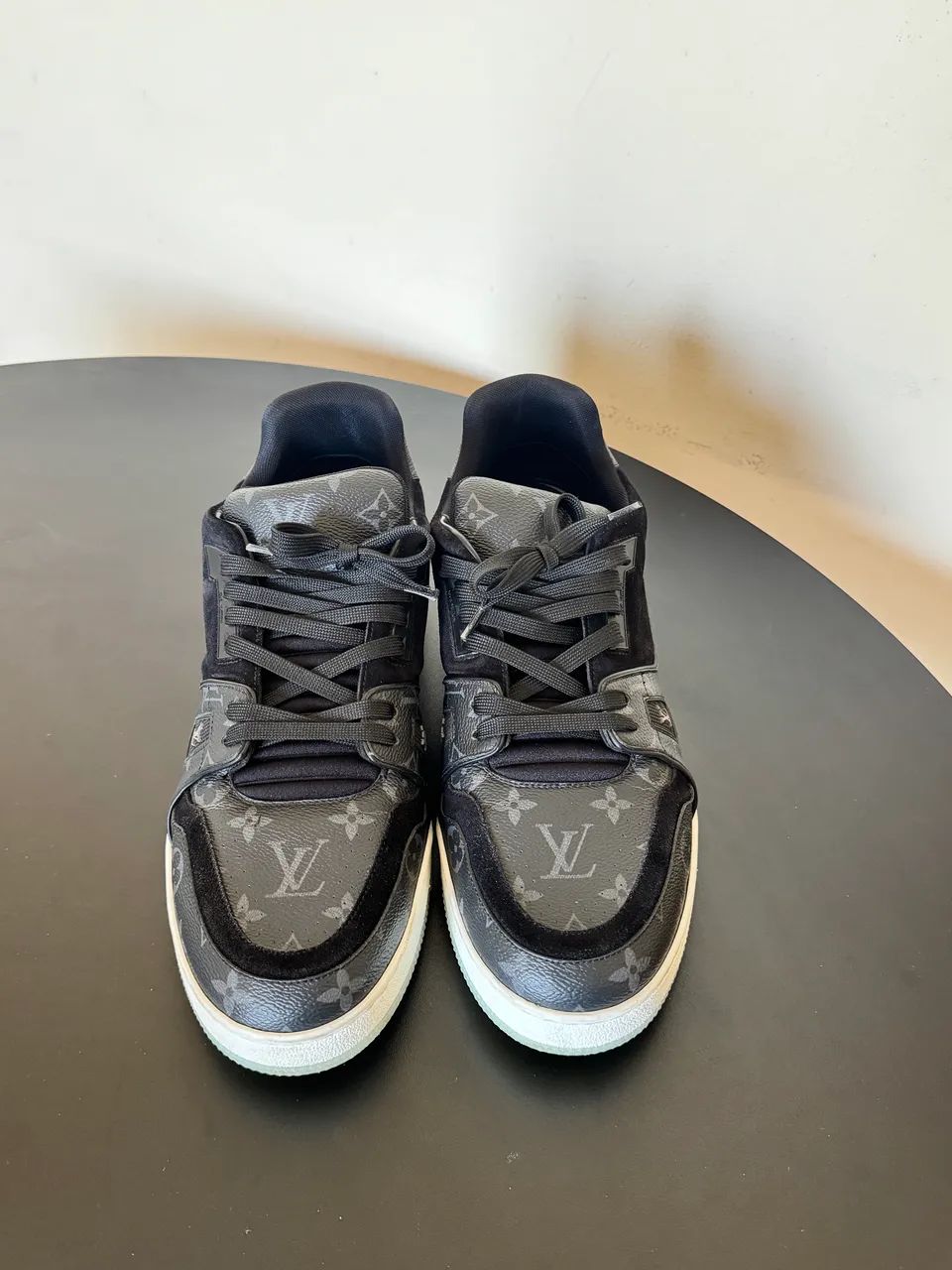 Tênis Louis Vuitton trainer black monogram original  - Foto 3