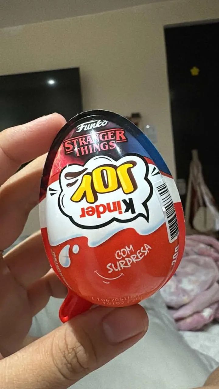 Kinder Joy stranger things lacrado 