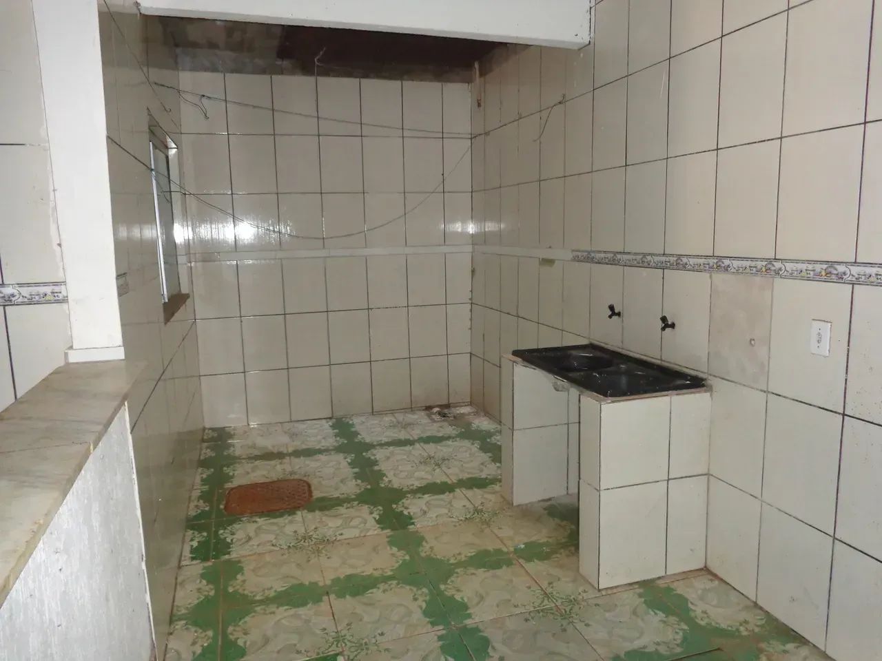 QR 110 Ótimo Apartamento Terreo com 2 Quartos Escriturado Lado Metrô em Samambaia Sul  DF - Foto 14