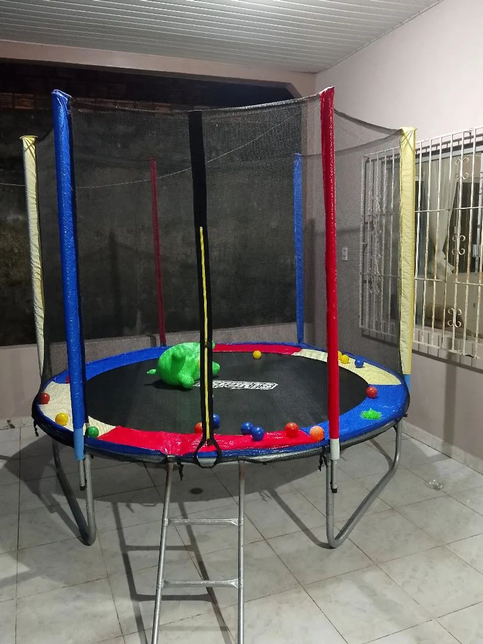 Cama elástica pula pula 
