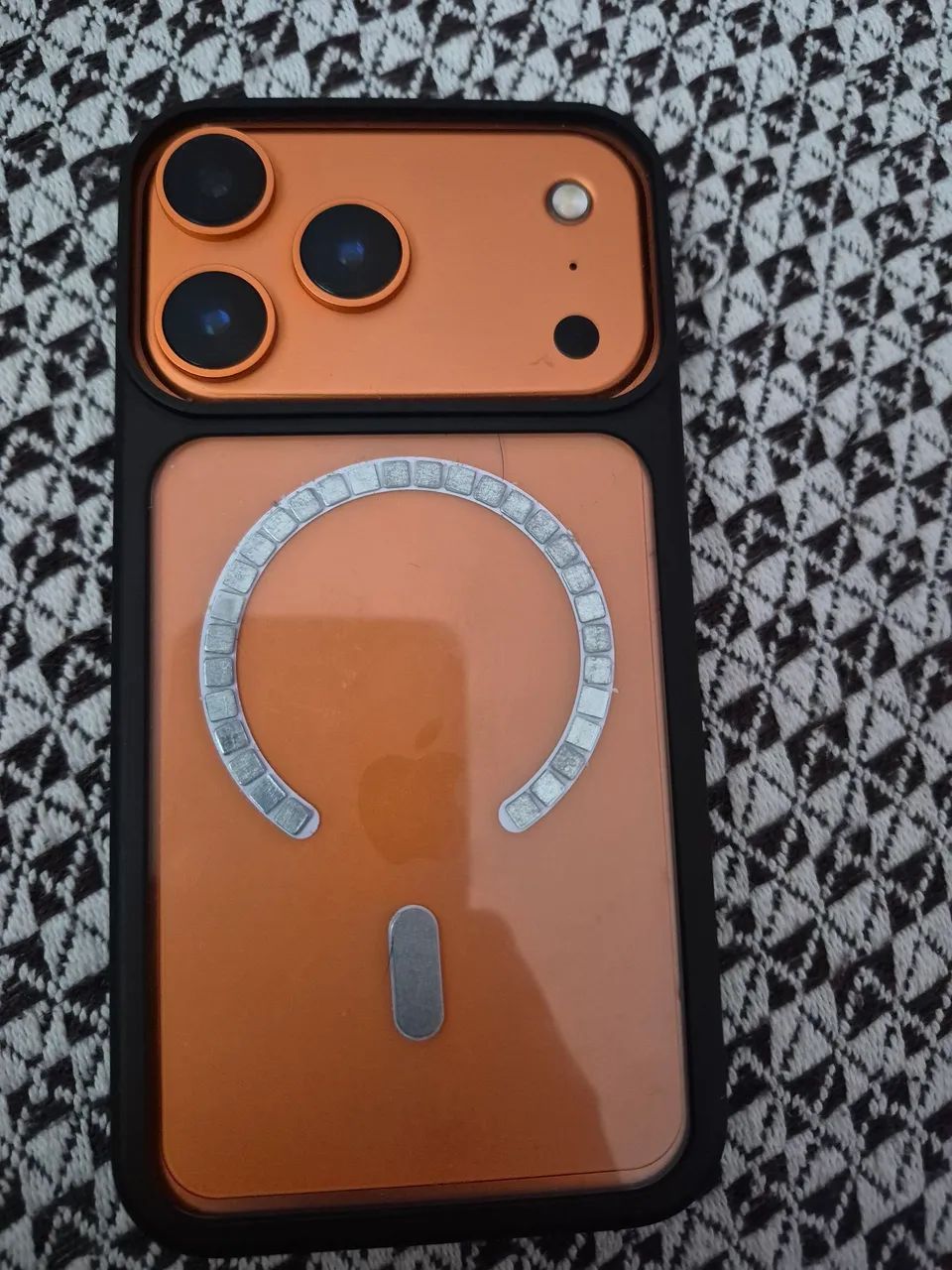 Iphone 11 na carcaca do 17 pro ac trocas - Foto 2