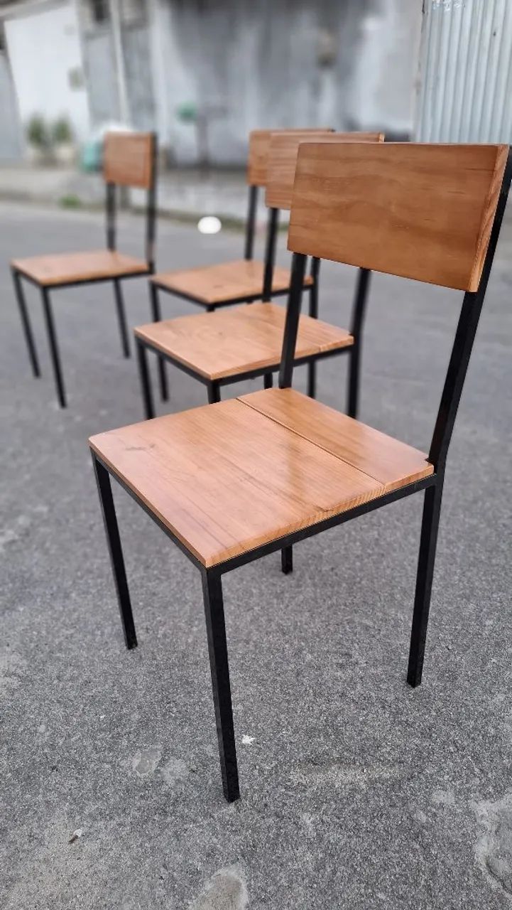 Cadeira estilo industrial 